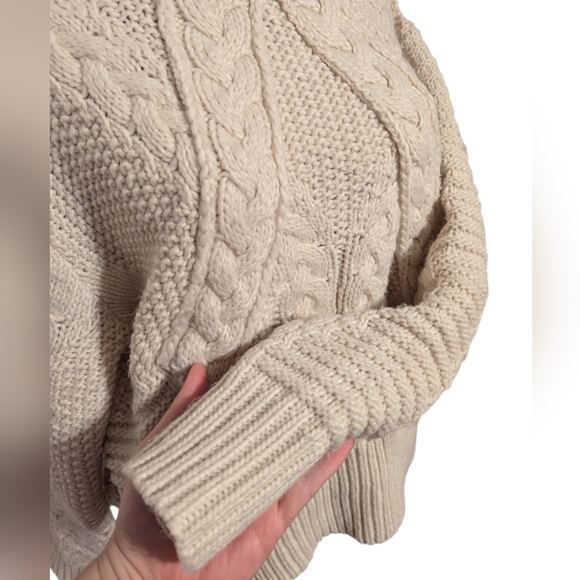 Mercer & Madison Acrylic Wool Blend Cable knit Sweater Women's Oversized Ivory - Picture 2 of 6